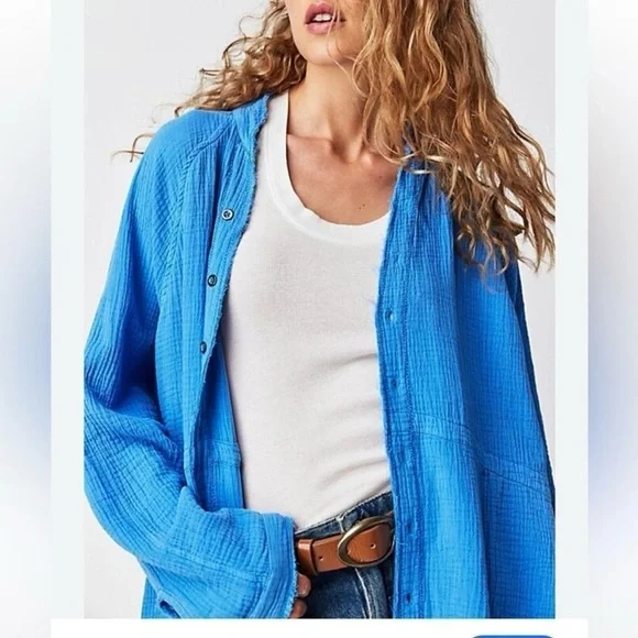 We The Free Summer Daydream Button Shirt Top Womens S Blue Long Sleeve Oversized - Picture 2 of 15